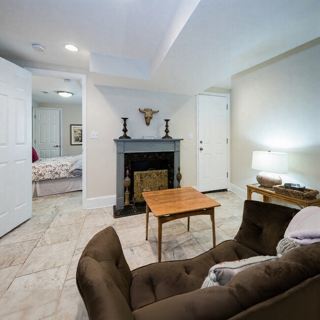723 5th St NE Unidad GO ID1610317P