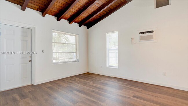 Photo - 1085 NE 128th St Unit FRONT