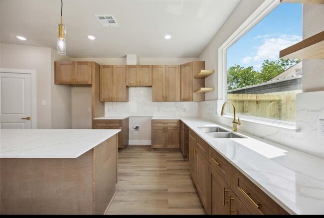 Photo - 222 Canino Rd