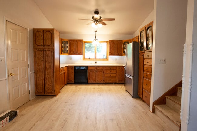Building Photo - 538 Cottonwood Ave Rental