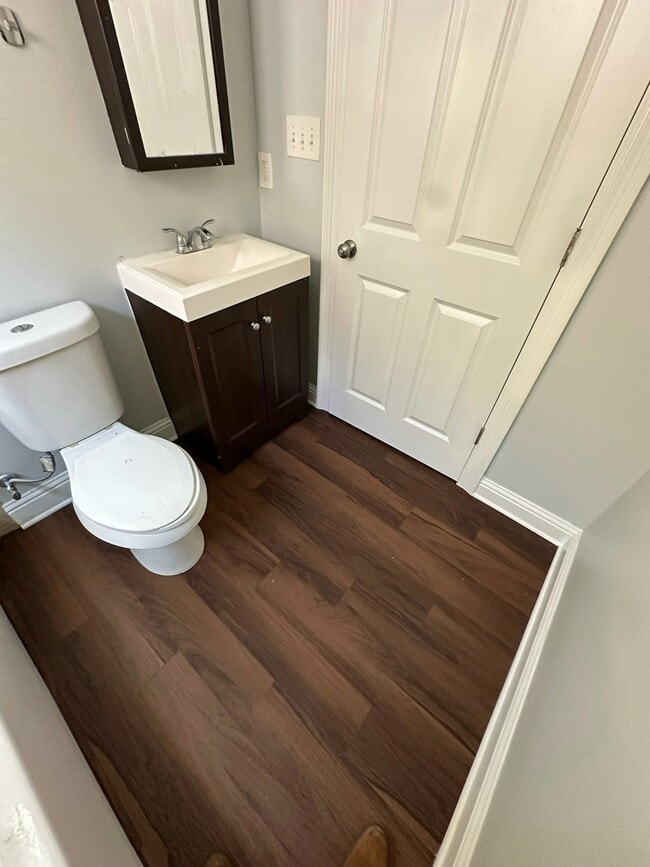 Photo - 7931 Olive St