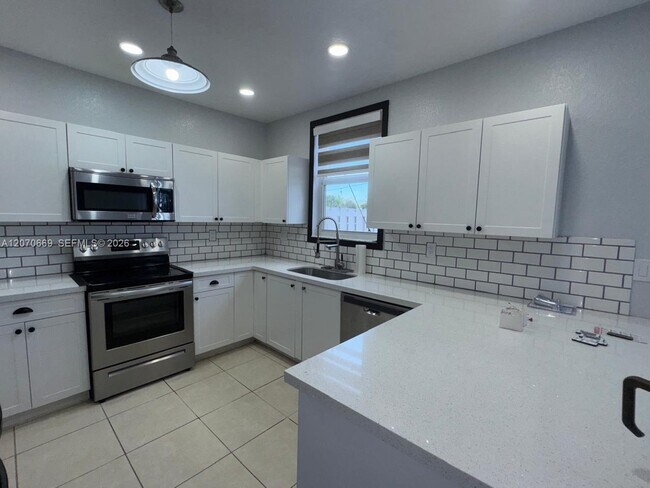 Photo - 1013 NE 42nd Ave