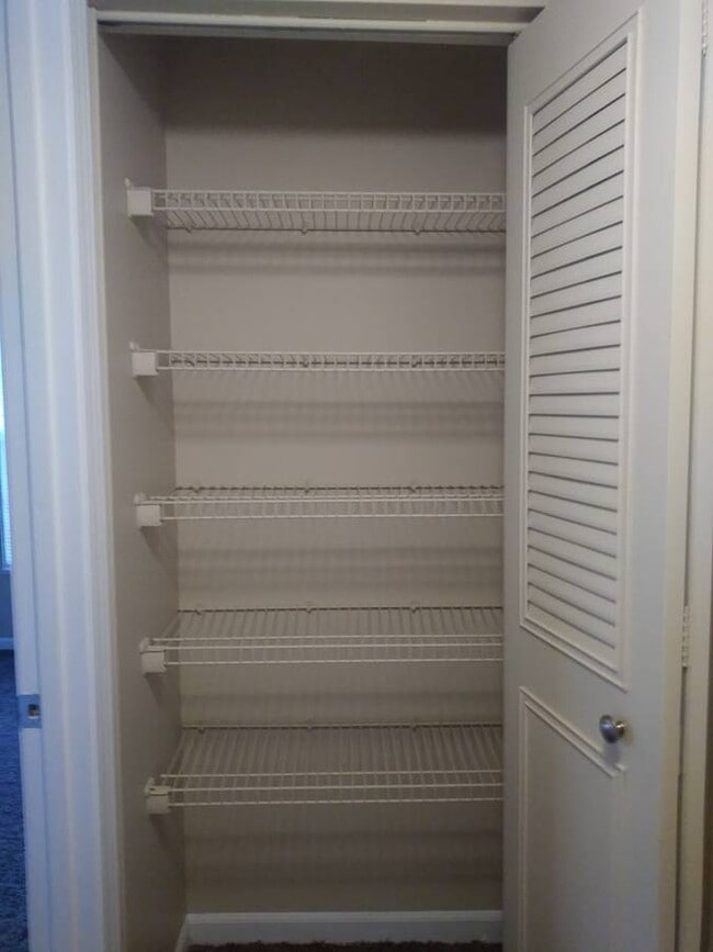 Photo - Locust Grove Apartments