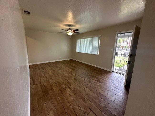 Photo - 539 S Gertrude Ave