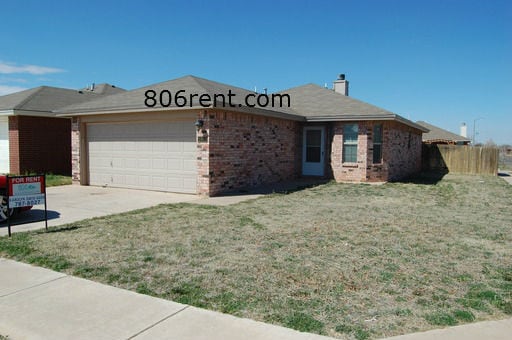 Building Photo - Stylish 3/2/2 Home with Fireplace and Cove...