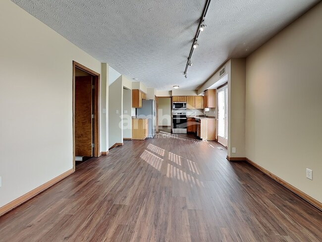 Photo - 6588 Taylor Trace Ln