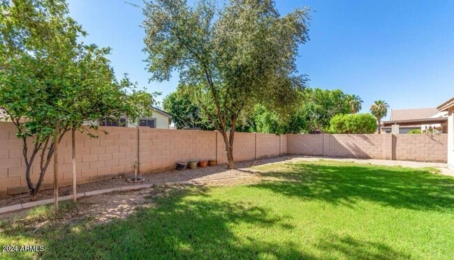 Photo - 15053 W La Reata Ave