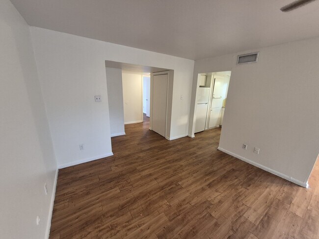 1306 Valerie Ave Unidad 1