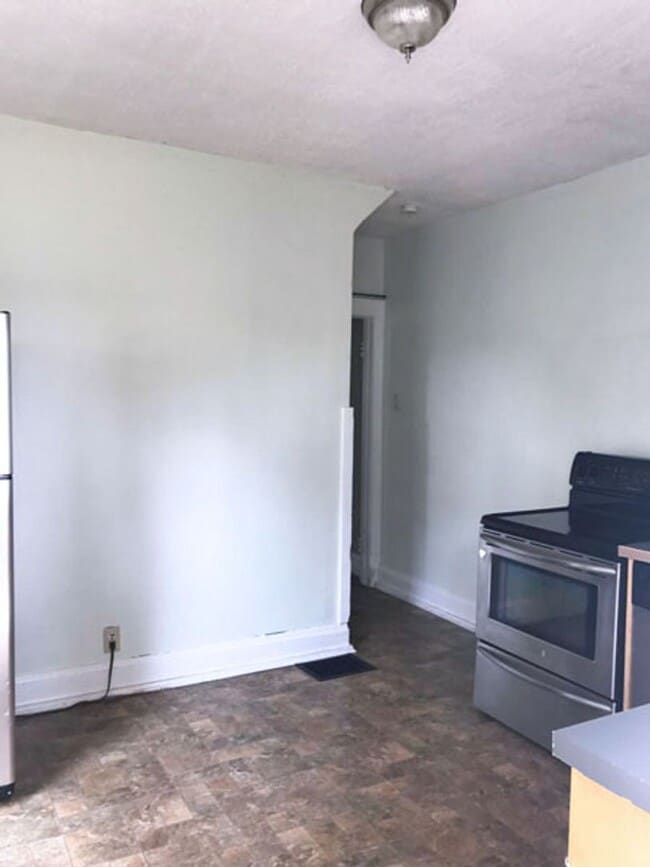 Photo - 1444 Hamlet St