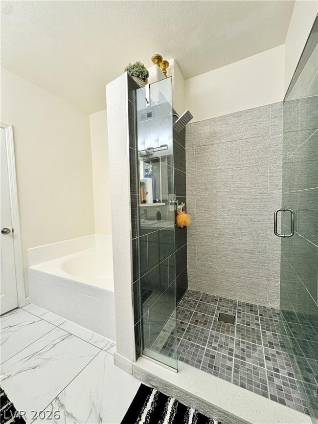 Photo - 5655 E Sahara Ave Unidad 2015