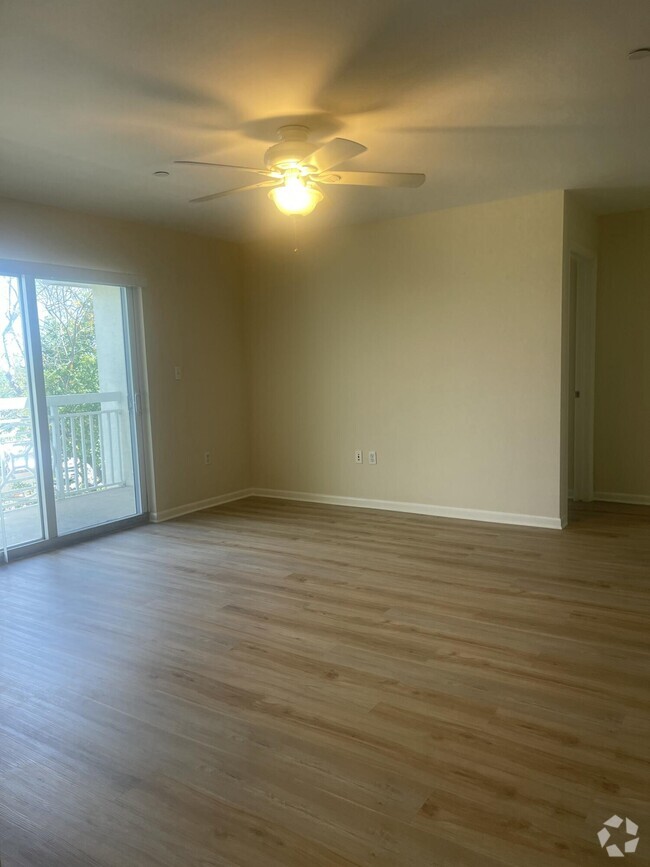 Building Photo - 11290 Overseas Hwy Unit 3 Rental