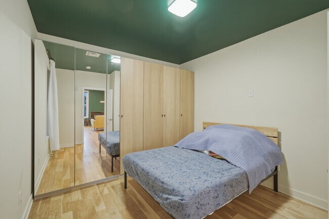 Photo - 186 Paris St Unidad 1