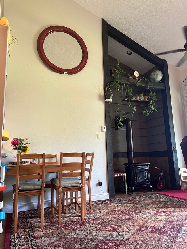 Building Photo - 102 Valley View Dr Unit #3166