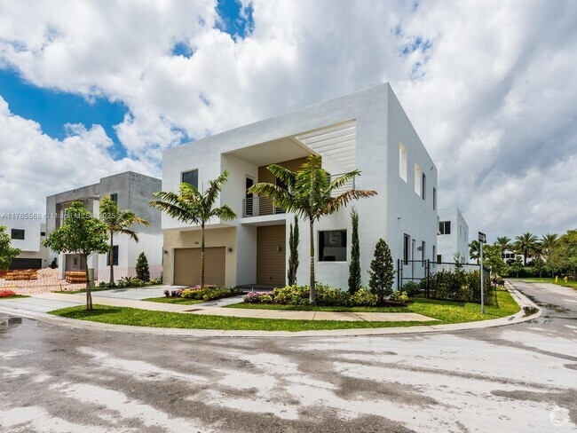 Building Photo - 7456 NW 101st Ave Rental