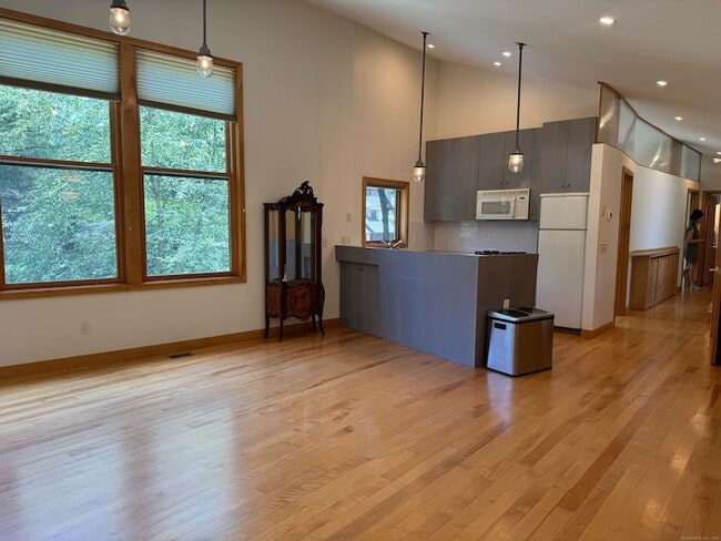 Photo - 283 Ogden St