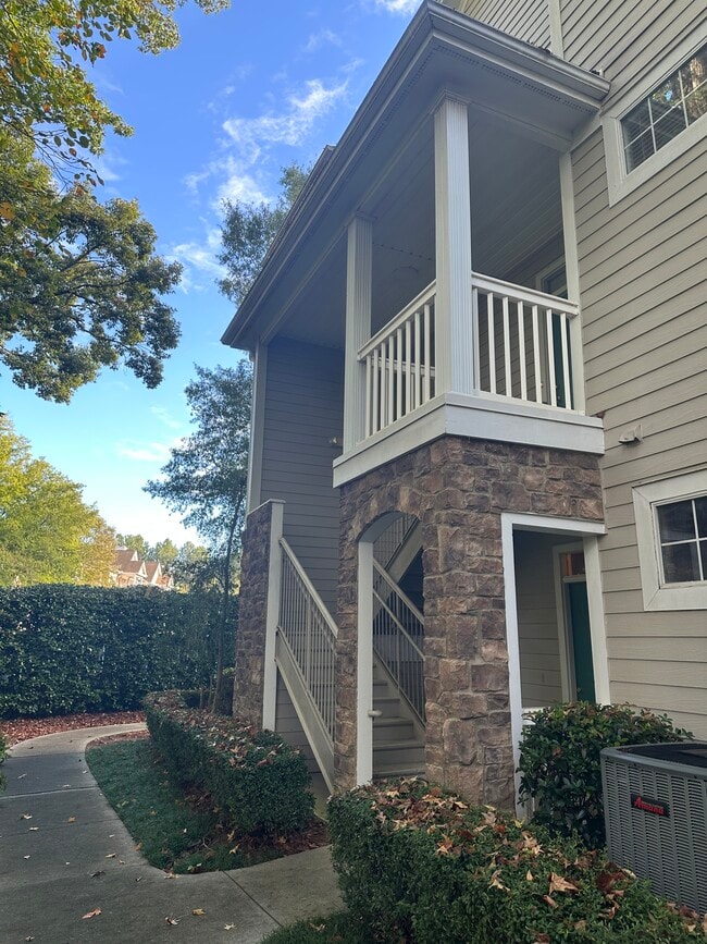 Building Photo - 232 Edinburgh Ct Unit 232