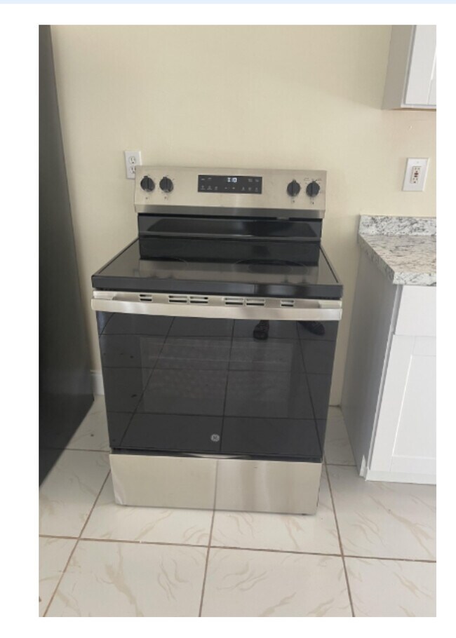 Photo - 12840 SW 11th Pl