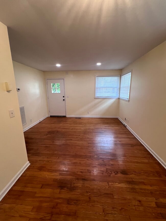Building Photo - 4905 Nebraska Ave Unit A Rental