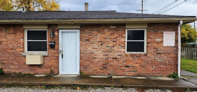 Building Photo - 304 Highland Avenue Units A, B, and C - 304 Highland Avenue Units A