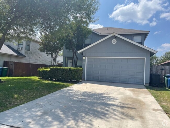 Building Photo - Coming soon..... Beautiful 3 bedroom 2 bath Rental