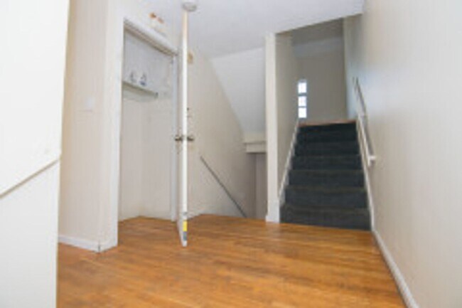 Photo - 5 BED 3 BAYH IN ALLSTON
