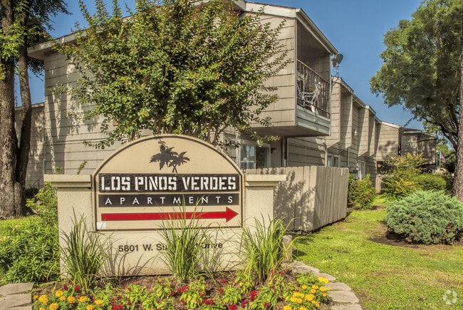 Photo - Los Pinos Verde