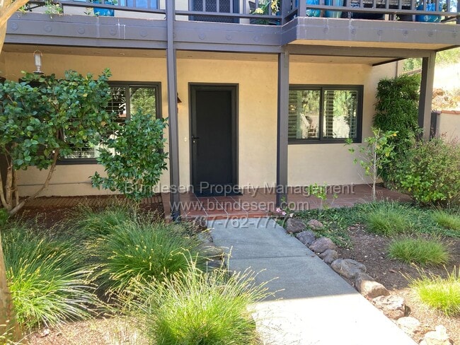 Building Photo - 126 Blue Wing Dr Unit 11