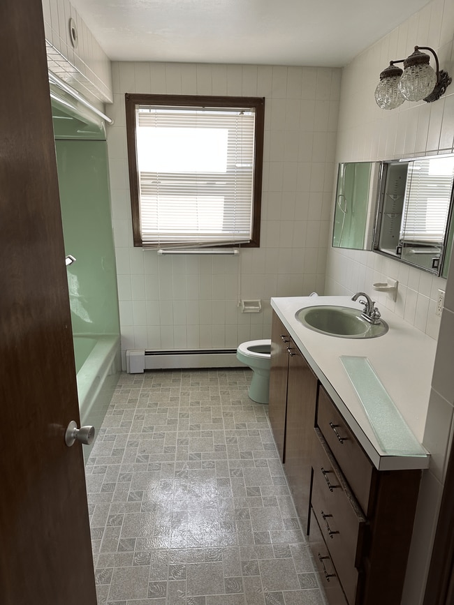 Photo - 111 Morgan St