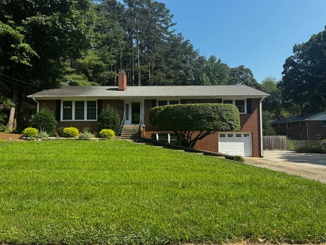 Photo - 3109 Kinnamon Rd House