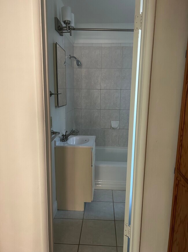 Photo - 5716 Laurel Canyon Blvd