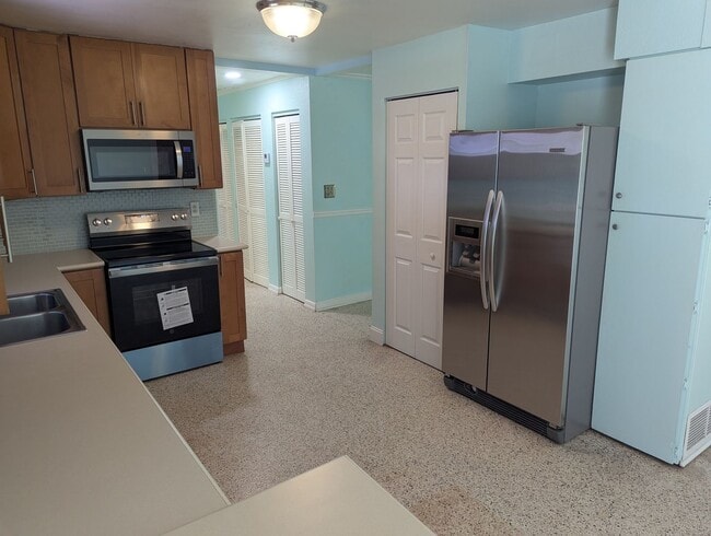 Photo - 1521 Normandy Way