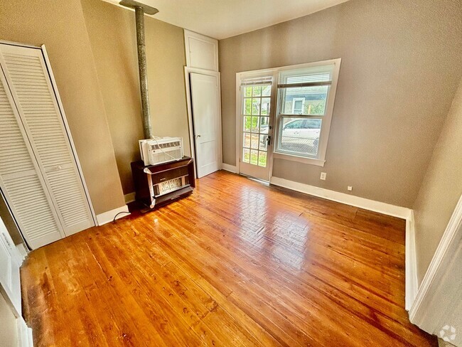 Building Photo - MWR312 Unit B Rental