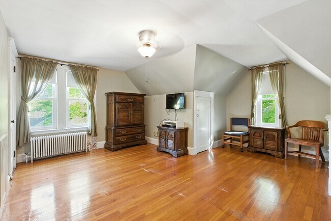 Photo - 28 Edgeworth St