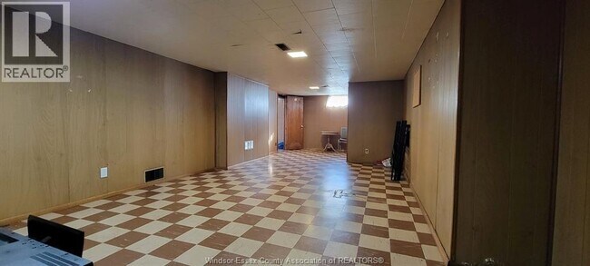 Photo - 3006 Alexander Ave