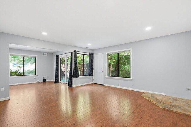 Photo - 3103 Babashaw Ct
