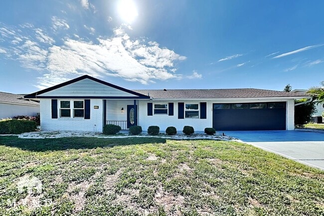 Building Photo - 1511 W Del Webb Blvd