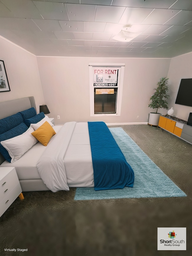 Building Photo - 339 E St Joseph St Unit C