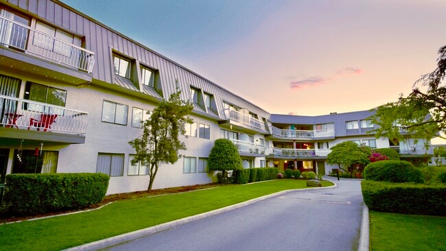 Building Photo - Park Terrace Apartments