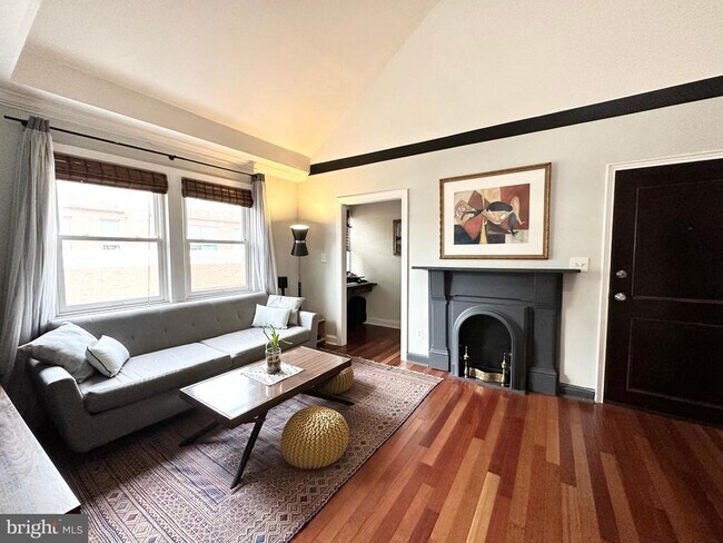 Photo - 718 S Washington St Unidad 302