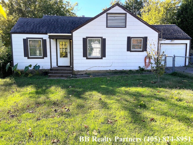 Building Photo - 4338 E 4th Pl Rental