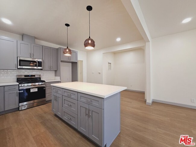 Photo - 2828 Leeward Ave