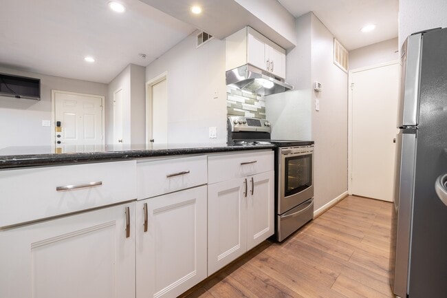 Photo - 2750 Holly Hall St Unit 115