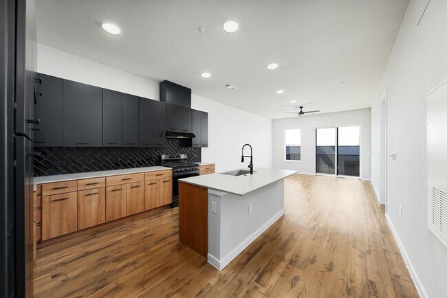 Building Photo - 4510 Terry-O Ln Unit 416