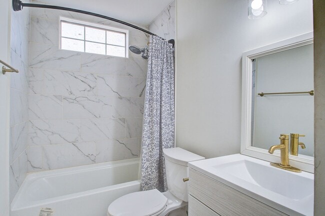 2451 Castlereagh Rd Unit 3