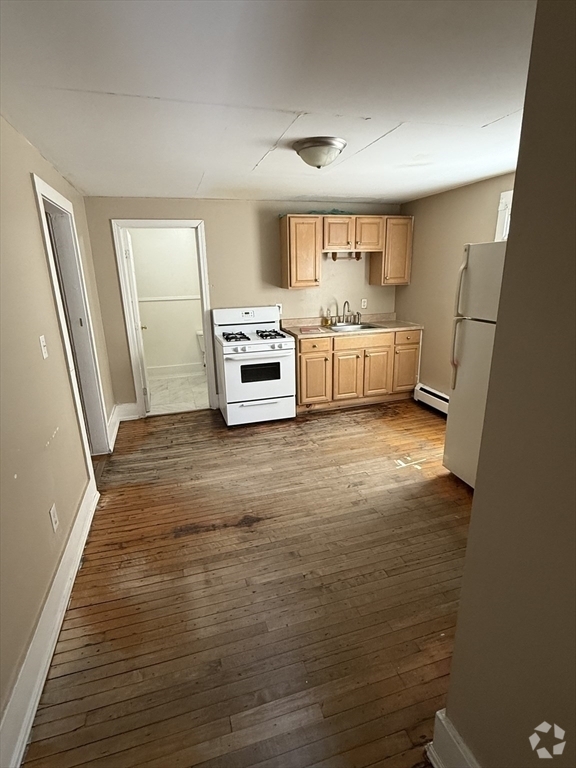 Building Photo - 254-256-256 Washington St Unit 1F Rental
