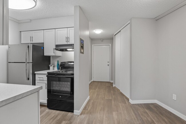 Photo - Hillcrest Place Apartments