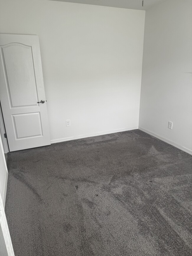 Photo - 1811 SE Sandia Dr