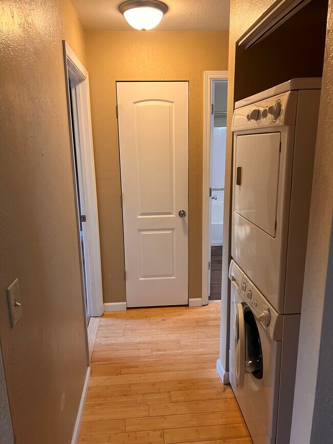 Photo - 818 Carrier Creek Blvd NE Unit 201