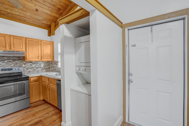 Photo - 100 Sparrow Dr