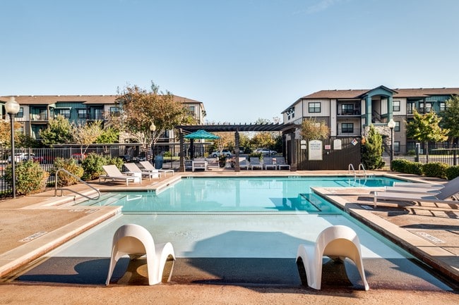 Blanco River Lodge